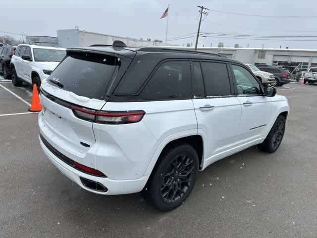 Thumbnail: 2025 Jeep Grand Cherokee - 23