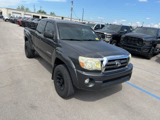 Thumbnail: 2010 Toyota Tacoma - 22