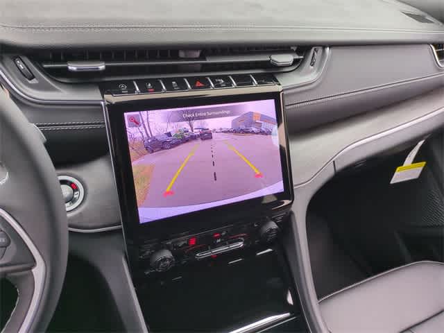 Thumbnail: 2025 Jeep Grand Cherokee L - 30