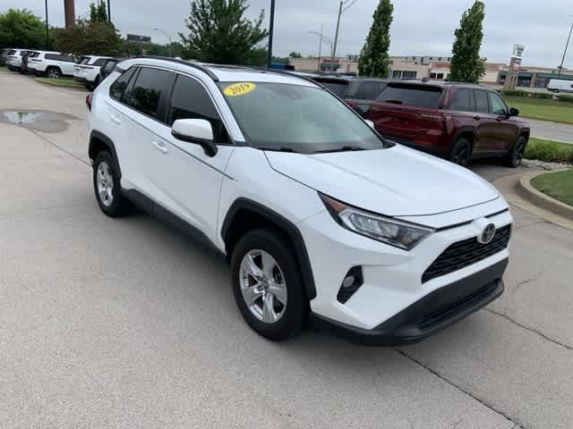 Thumbnail: 2019 Toyota RAV4 - 28