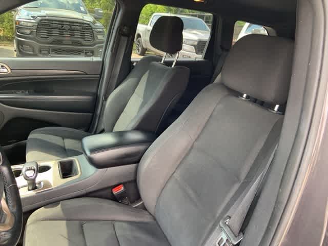 Thumbnail: 2015 Jeep Grand Cherokee - 4