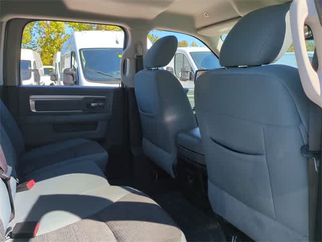 Thumbnail: 2019 RAM 1500 Classic - 19