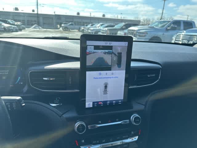 Thumbnail: 2020 Ford Explorer - 8