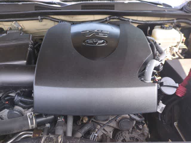 Thumbnail: 2017 Toyota Tacoma - 15