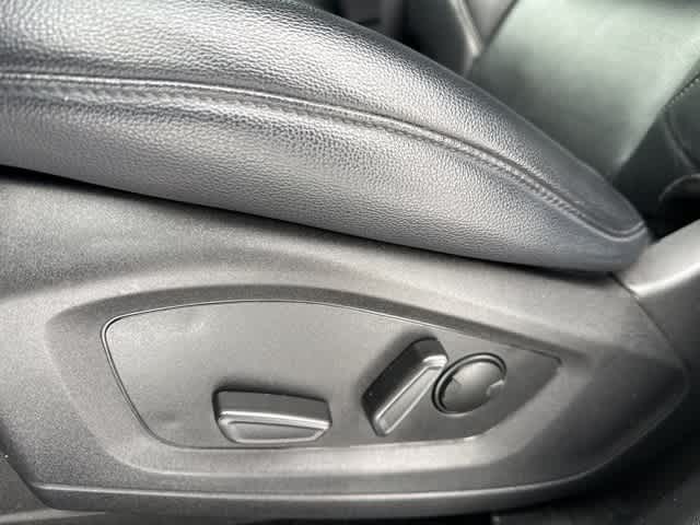 Thumbnail: 2020 Ford Explorer - 10