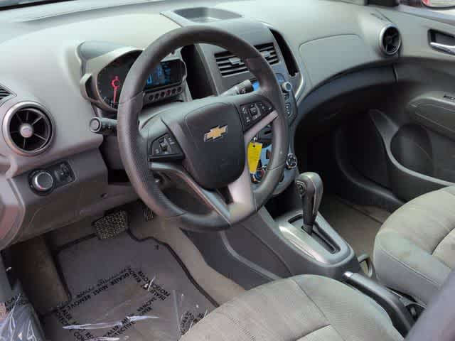 Thumbnail: 2014 Chevrolet Sonic - 10