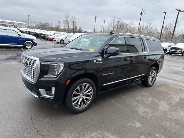 Thumbnail: 2021 GMC Yukon XL - 17
