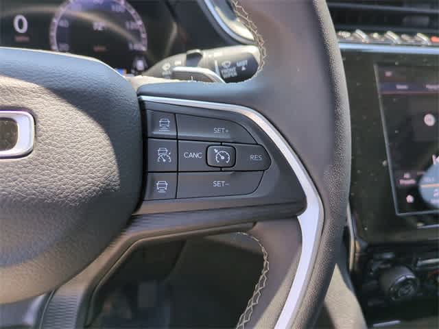 Thumbnail: 2023 Jeep Grand Cherokee L - 25