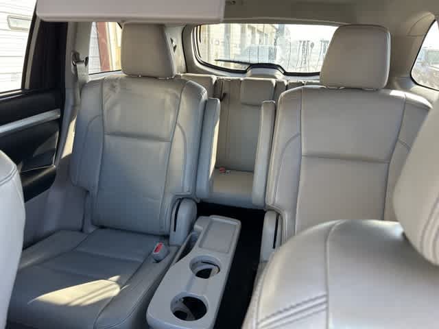 Thumbnail: 2014 Toyota Highlander - 5