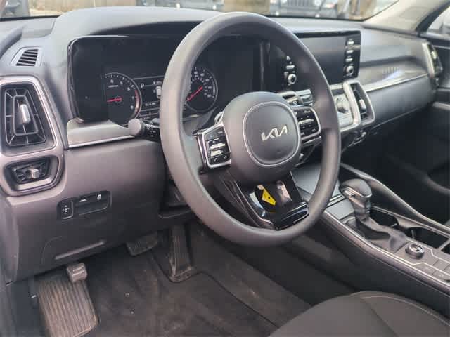 Thumbnail: 2023 Kia Sorento - 10