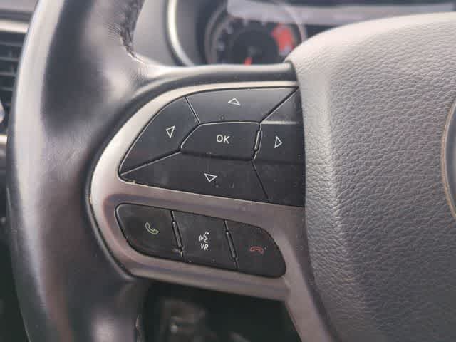 Thumbnail: 2019 Jeep Cherokee - 23