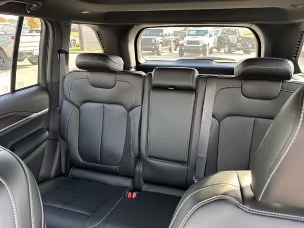 New 2025 Jeep Grand Cherokee Limited SUV