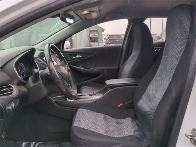 Thumbnail: 2017 Chevrolet Malibu - 17