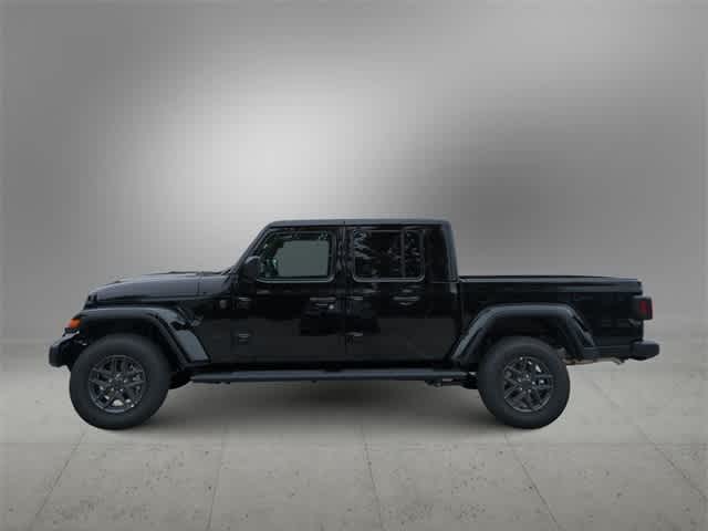 Thumbnail: 2025 Jeep Gladiator - 5