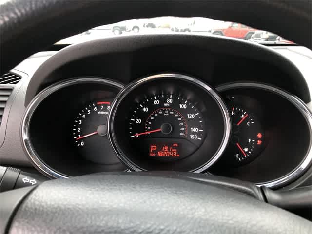 Thumbnail: 2011 Kia Sorento - 17