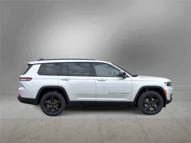 Thumbnail: 2025 Jeep Grand Cherokee L - 9