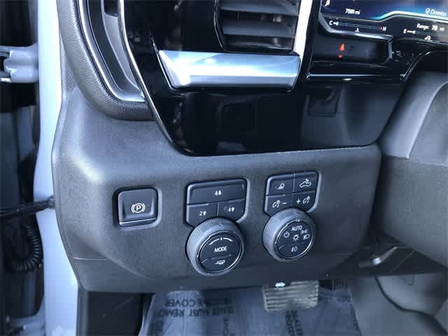 Thumbnail: 2024 Chevrolet Silverado 2500 - 22