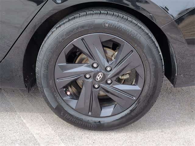 Thumbnail: 2023 Hyundai Elantra - 12