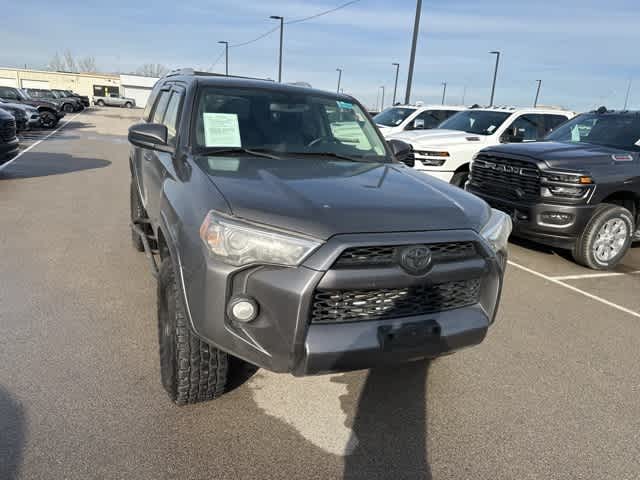 Thumbnail: 2018 Toyota 4Runner - 23