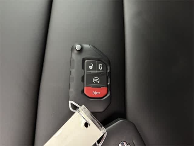 Thumbnail: 2026 Jeep Gladiator - 36