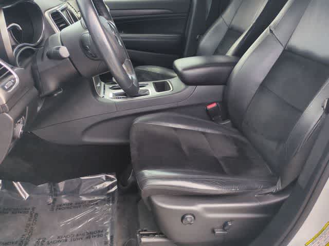 Thumbnail: 2018 Jeep Grand Cherokee - 16