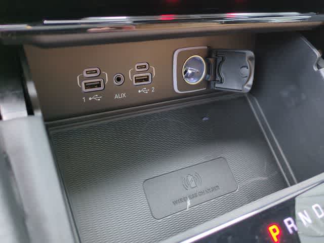 Thumbnail: 2025 Jeep Grand Cherokee - 33