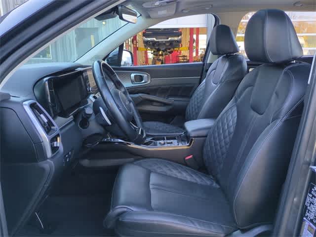 Thumbnail: 2022 Kia Sorento - 17