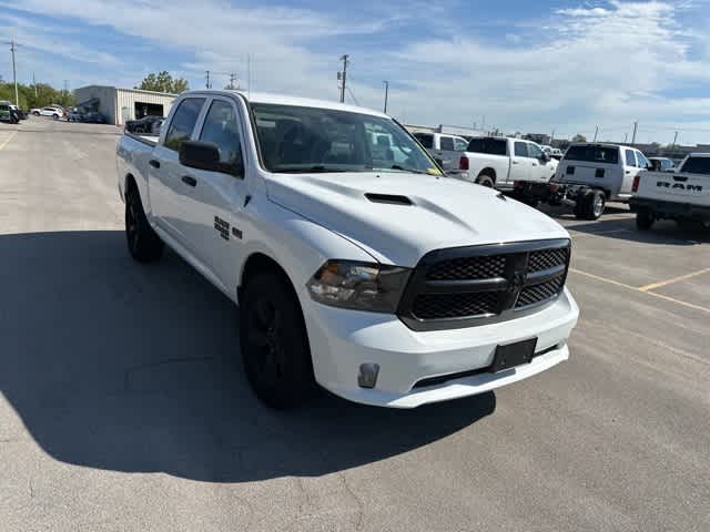 Thumbnail: 2019 RAM 1500 Classic - 19
