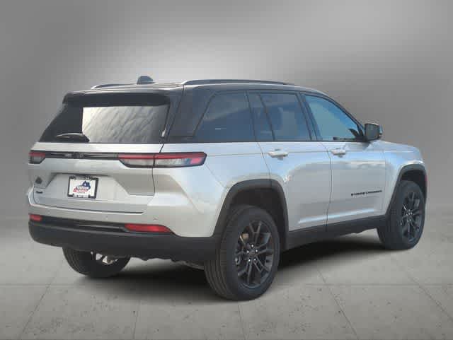 Thumbnail: 2025 Jeep Grand Cherokee - 8