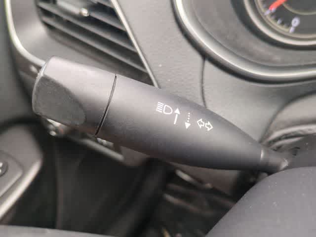 Thumbnail: 2019 Jeep Cherokee - 27