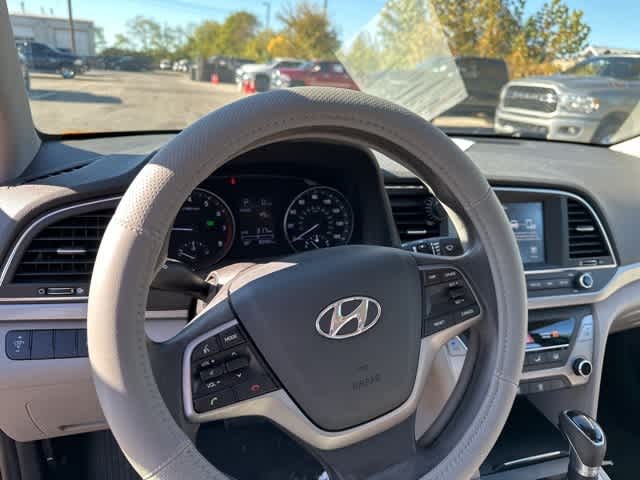 Thumbnail: 2017 Hyundai Elantra - 5