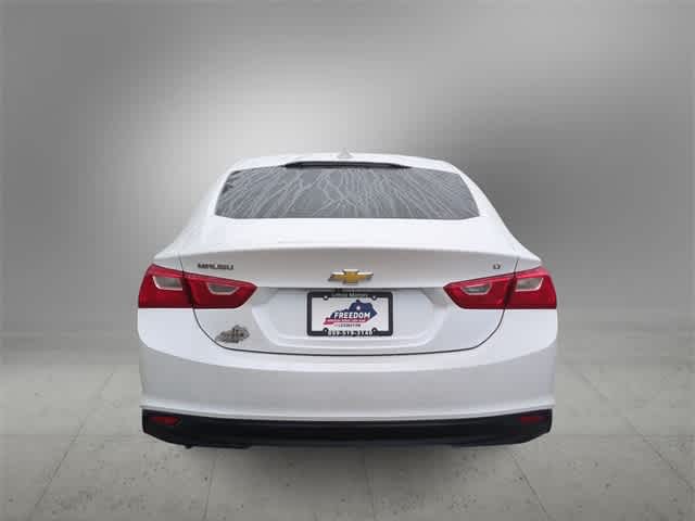 Thumbnail: 2017 Chevrolet Malibu - 7