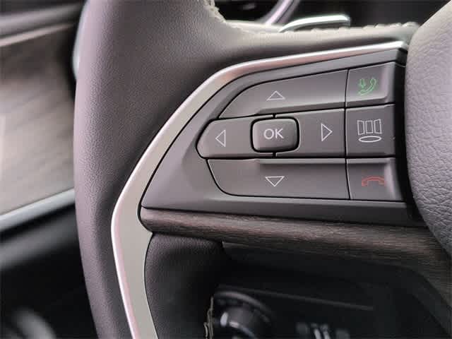 Thumbnail: 2025 Jeep Grand Cherokee - 25