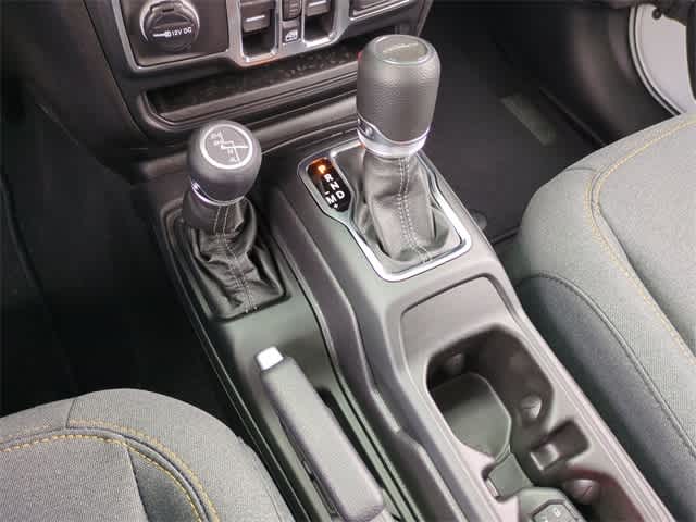 Thumbnail: 2025 Jeep Gladiator - 32