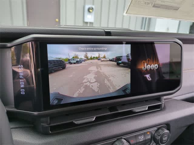 Thumbnail: 2025 Jeep Gladiator - 29