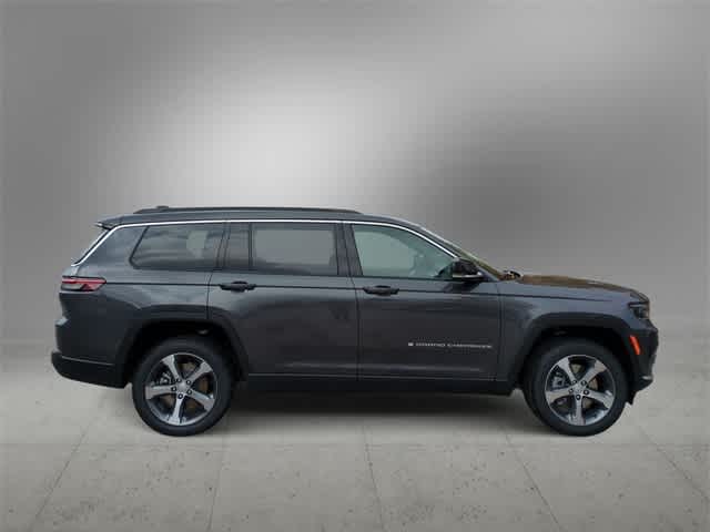 Thumbnail: 2025 Jeep Grand Cherokee L - 9