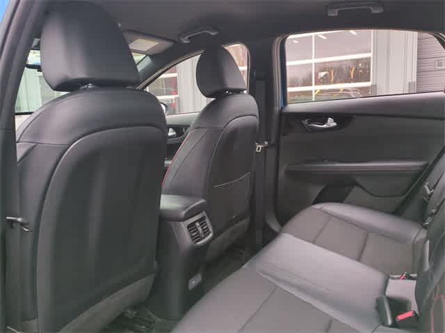 Thumbnail: 2023 Kia Forte - 19