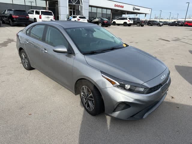 Thumbnail: 2023 Kia Forte - 19