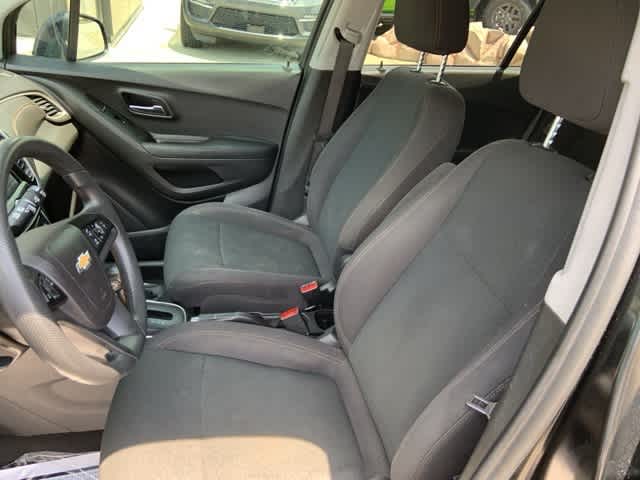 Thumbnail: 2020 Chevrolet Trax - 4