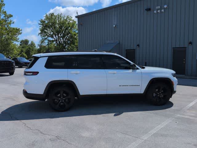 Thumbnail: 2023 Jeep Grand Cherokee L - 9