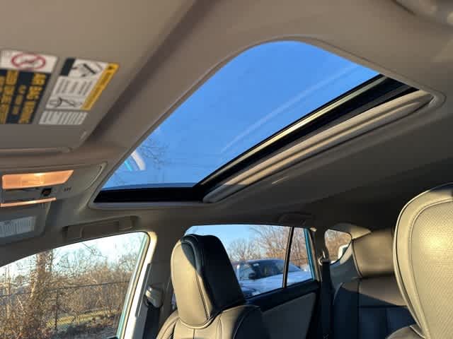 Thumbnail: 2016 Toyota RAV4 - 6