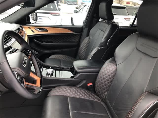 Thumbnail: 2023 Jeep Grand Cherokee - 11