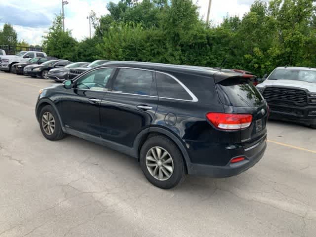 Thumbnail: 2016 Kia Sorento - 19