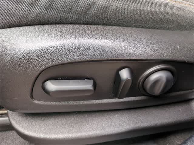 Thumbnail: 2018 GMC Terrain - 17