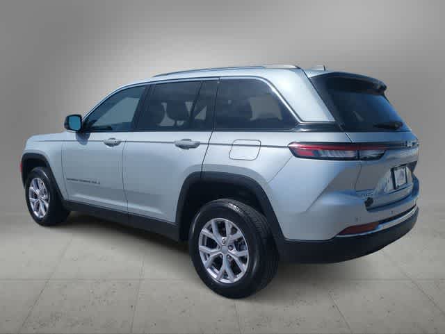 Thumbnail: 2022 Jeep Grand Cherokee - 6