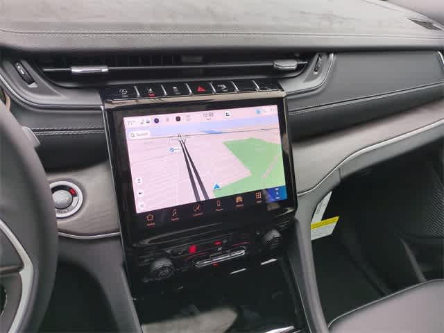 Thumbnail: 2025 Jeep Grand Cherokee - 30