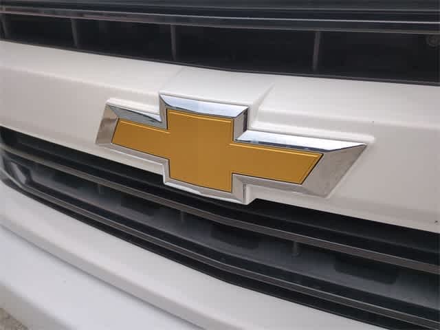 Thumbnail: 2018 Chevrolet Silverado 1500 - 12