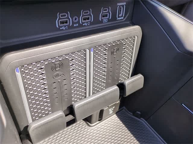 Thumbnail: 2026 RAM 1500 - 32