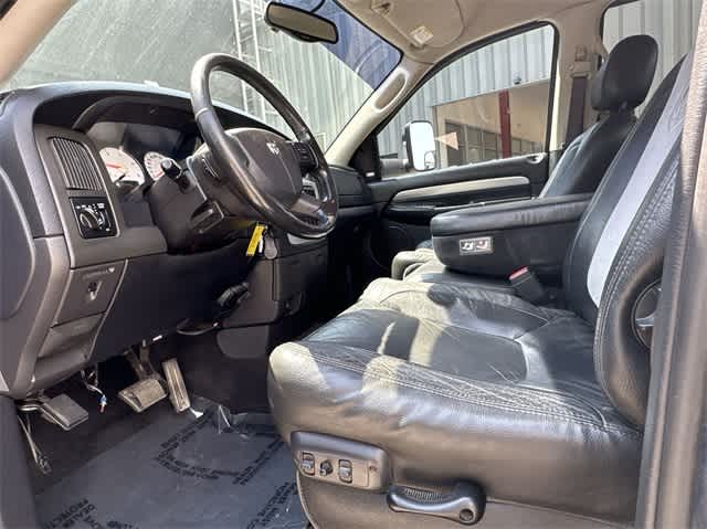 2004 Dodge Ram 3500 SLT 27