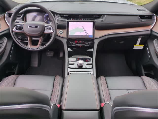 Thumbnail: 2025 Jeep Grand Cherokee - 16